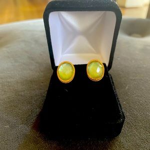 Julie Vos oval honey stud